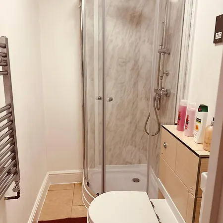 Stunning One Bedroom Studio Flat London Exterior photo